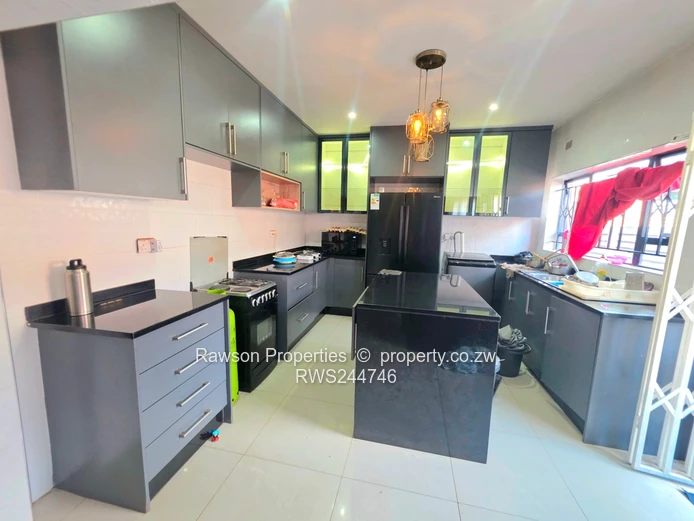 Magnificent 3 bedroomed house forsale!