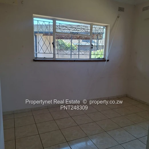 Solid neat family home!!!