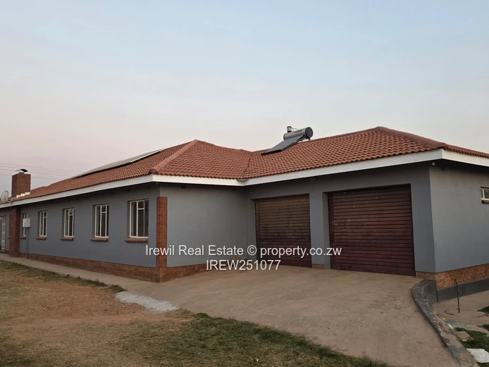 Riverside Park 4 Beds  (Sole Mandate)