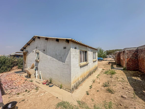 Stands & Residential Land