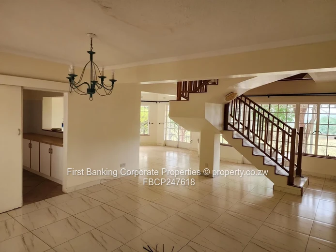 Prestigious Double-Storey Townhouse in Sunriver Manors
