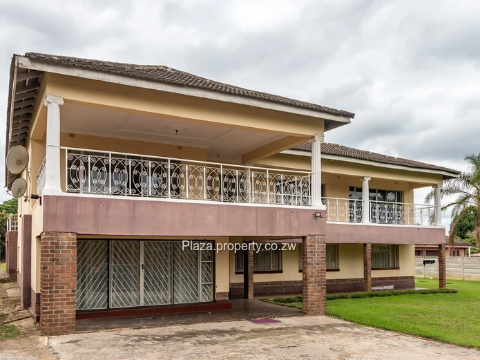 Exceptional Multi-Level Family Home with Self-Contained Cottage – Vainona (Cashcow) (Sole Mandate)