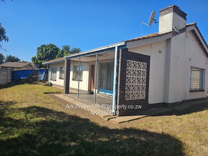 Property to Let in Ashdown Park