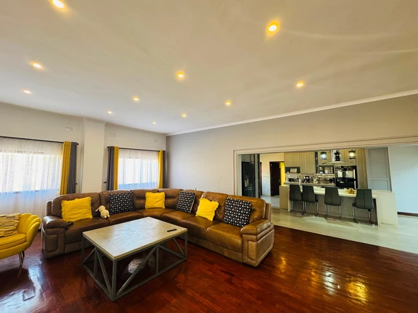 5 Bedroom House