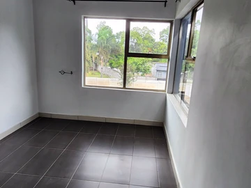3 Bedroom Garden Flat