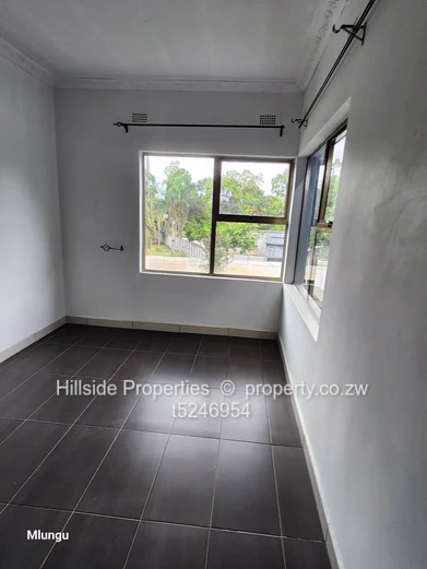 3bedroom apartment Newlands 
