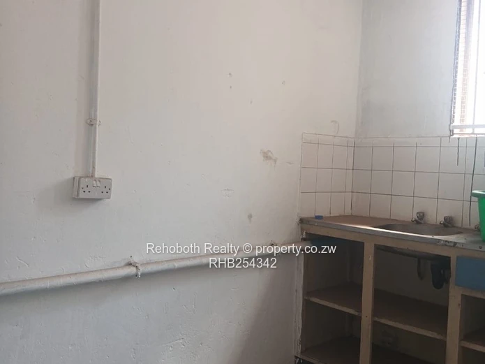 Graniteside Brick Warehouse 700m² on 3500m² — Borehole & Mezzanine