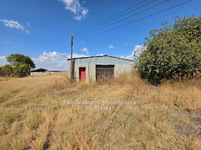 4000sqm Stand With Warehouse And Office Block