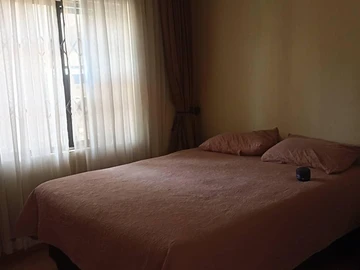 3 Bedroom Flat & Apartment