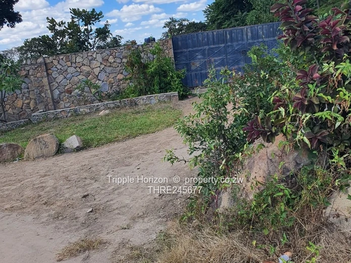 1000m² Stand in Crowhill Views — Gravel Road Access