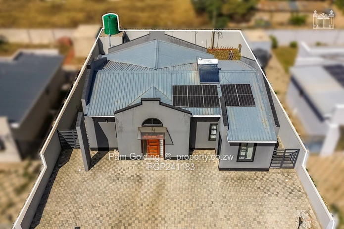 Neat Cluster Home in Peakwood Village!