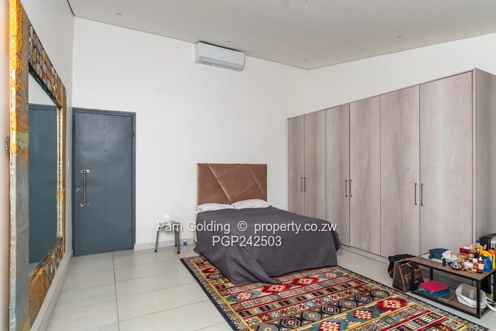 House for Sale in Glen Lorne