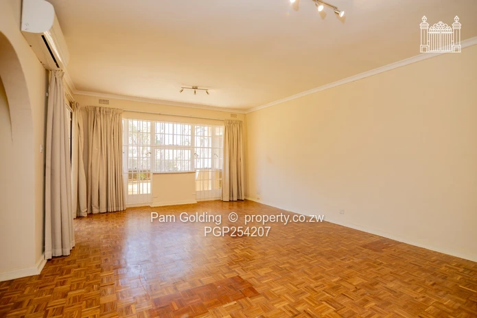 Immaculate Executive Home in Excellent location