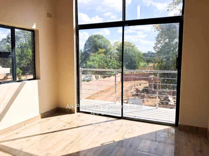 6 Bedroomed Cluster House