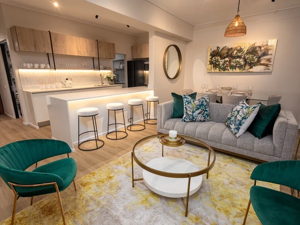 3 Bedroom Flat & Apartment