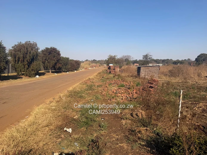 Greendale North 5,300m²-Sewer and Borehole including Tarred Road Frontage Plot