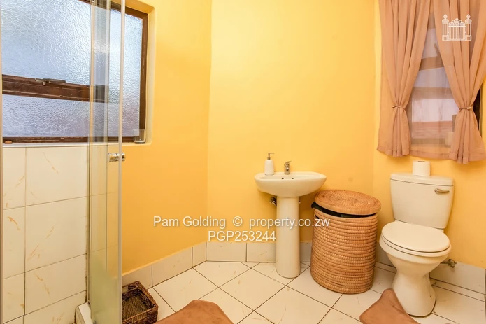 Unique Dual-Apartment Property