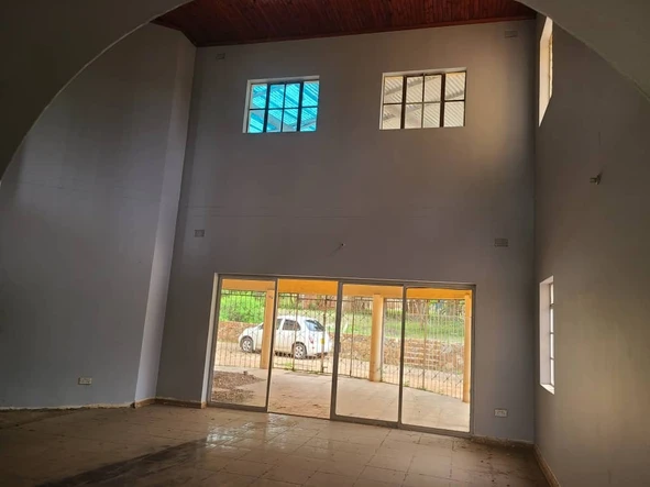 8 Bedroom House