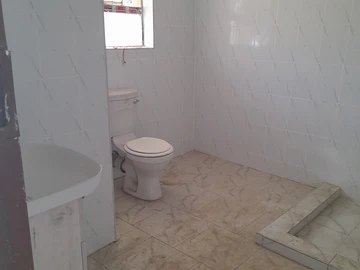 3 Bedroom Flat & Apartment