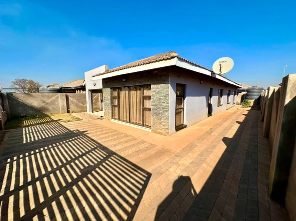 4 Bedroom House