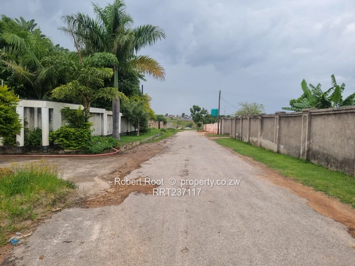 Riverside Ruwa Investment Property | 2400sqm with 2 Cottages | Rental Income (Sole Mandate)