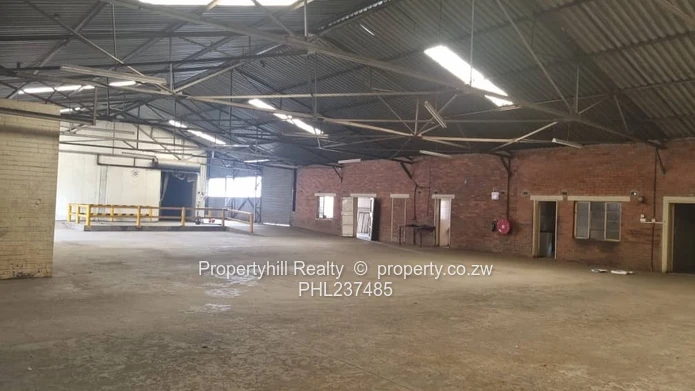 Vacant Large Warehouse  And Coldrooms/ Storage Space Available Tolet (Sole Mandate)