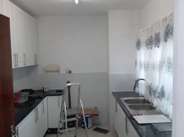 2 Bedroom Flat & Apartment