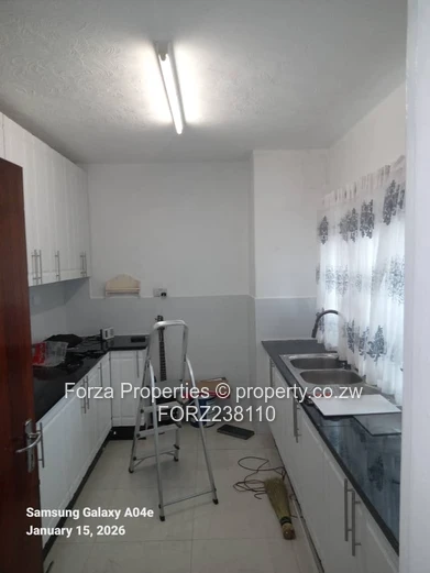 Modern 2-Bedroom Flat to Let