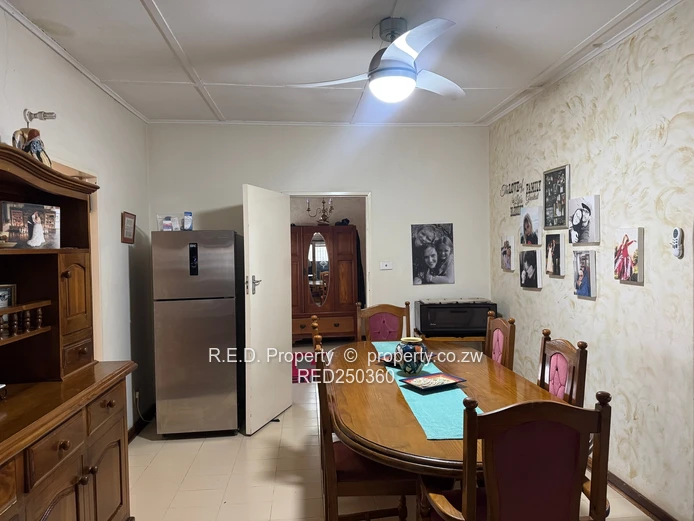 Neat Family Home In a Prime Location - Hillside!