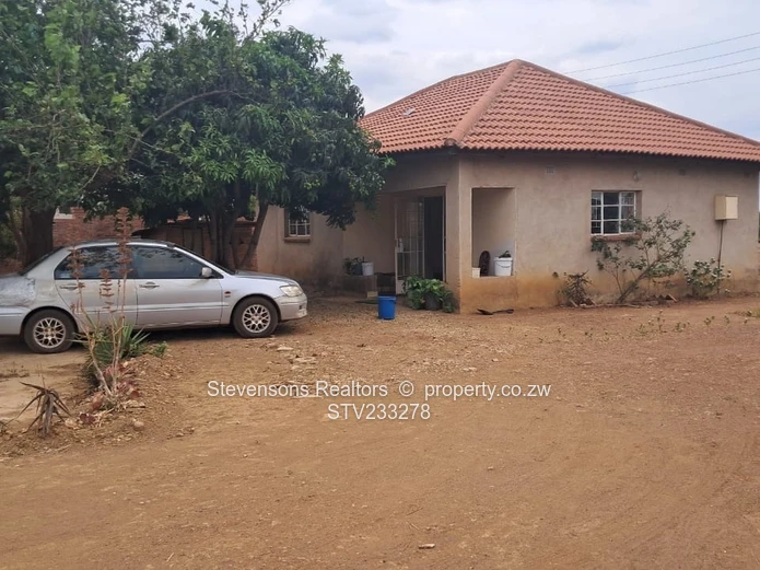 Prime stand with Cottage in Galloway Park, Norton 