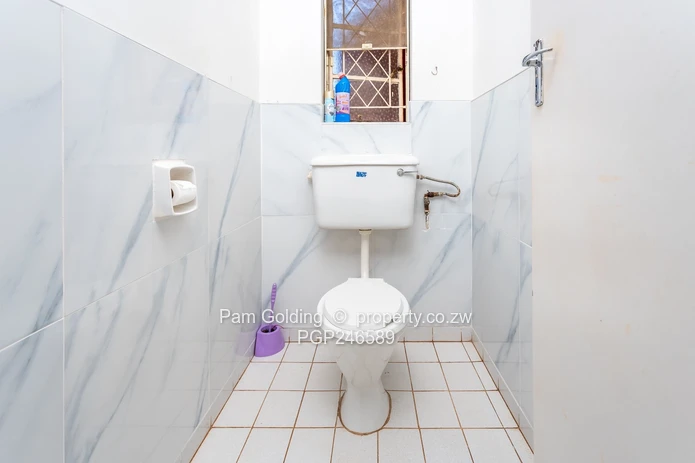 Rhodesville – 4 Bedroom Family Home With A Prolific Borehole