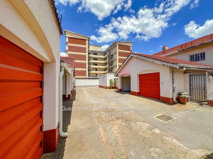 3-Bedroom flat For Sale in Upper Avenues 