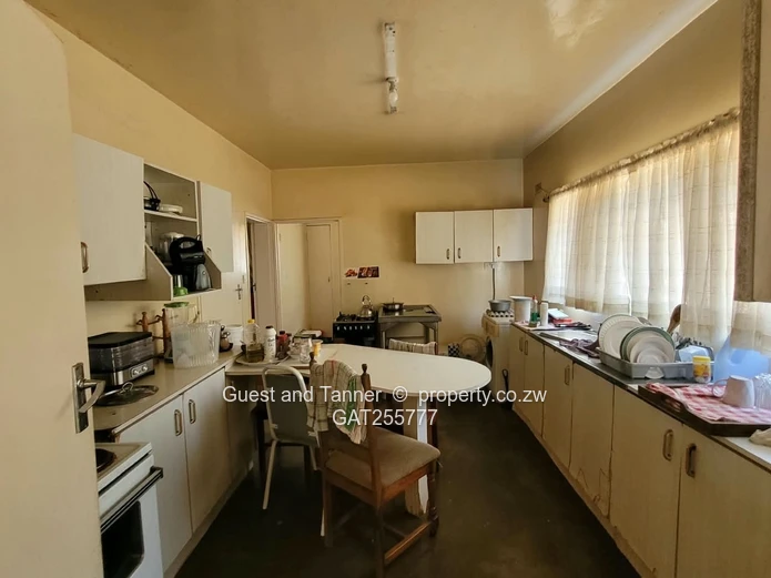 Spacious 5-Bedroom Double-Storey Property For Sale – Highlands