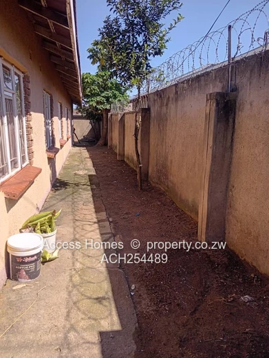 Zengeza 3 House for rent 