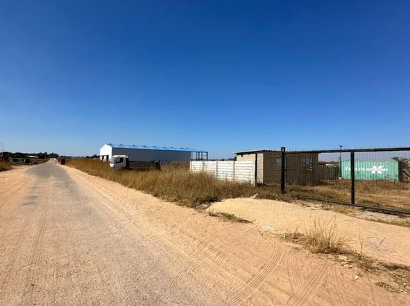 Commercial & Industrial Land