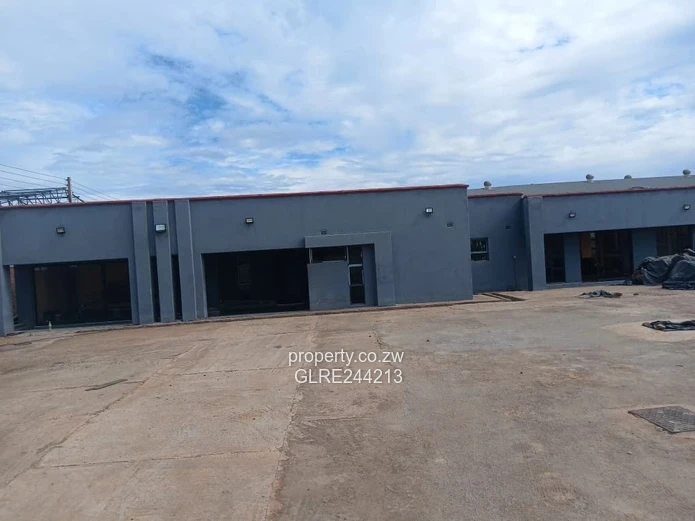 Westgate Service Station — 3,404m² with 900m² Building & Paved Forecourt