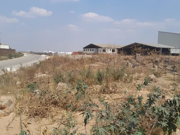 Commercial & Industrial Land