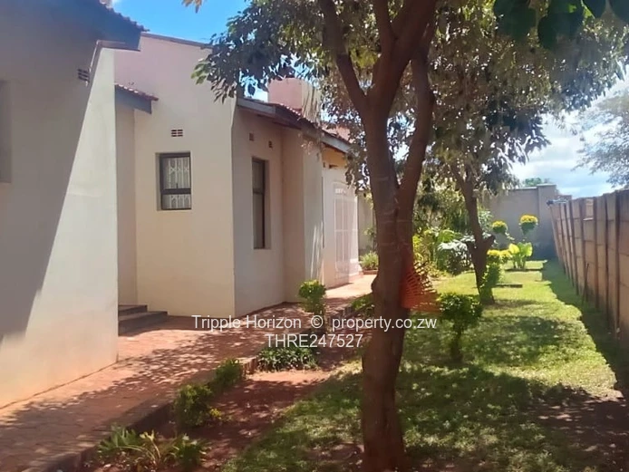 Crowhill Views: Gated 4-Bed Home
