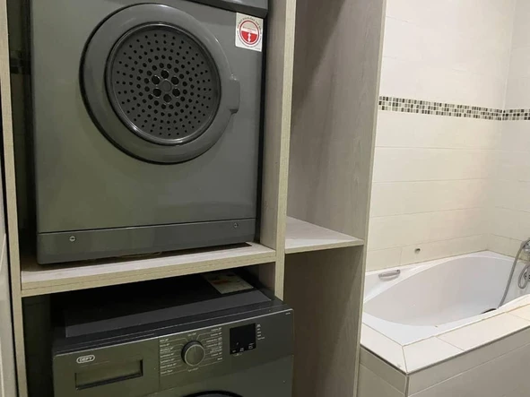 3 Bedroom Flat & Apartment