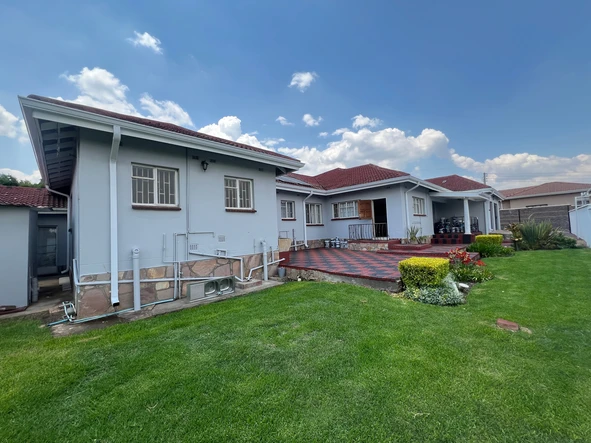 7 Bedroom House