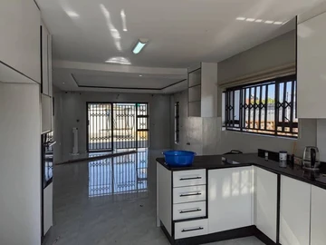 3 Bedroom Garden Flat