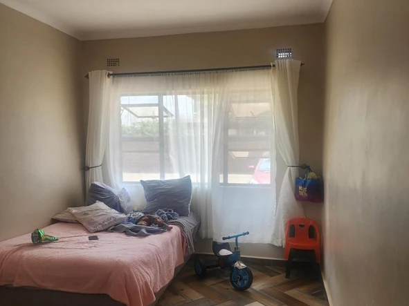 2 Bedroom Garden Flat