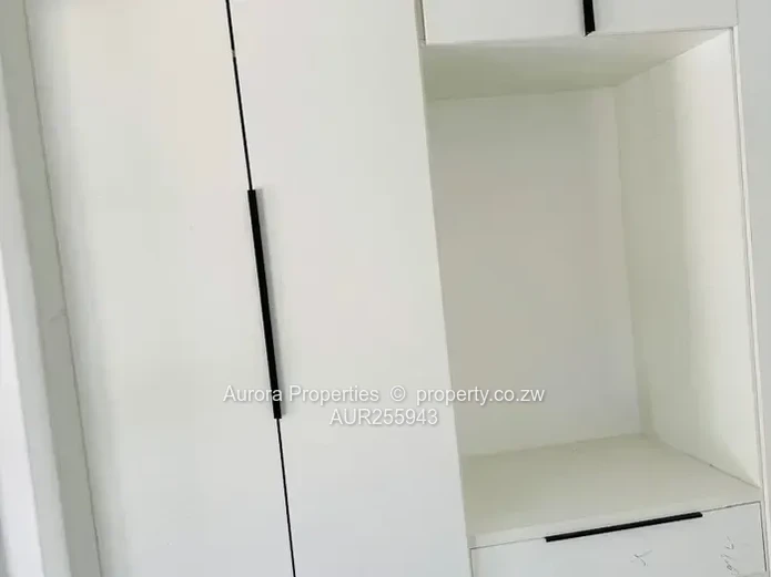 Elegant 7-Bedroom Home For Rent – Glen Lorne