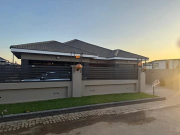 5 Bedroom House