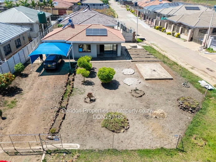 Corner 550m² Stand with Home & Solar in Kutandara