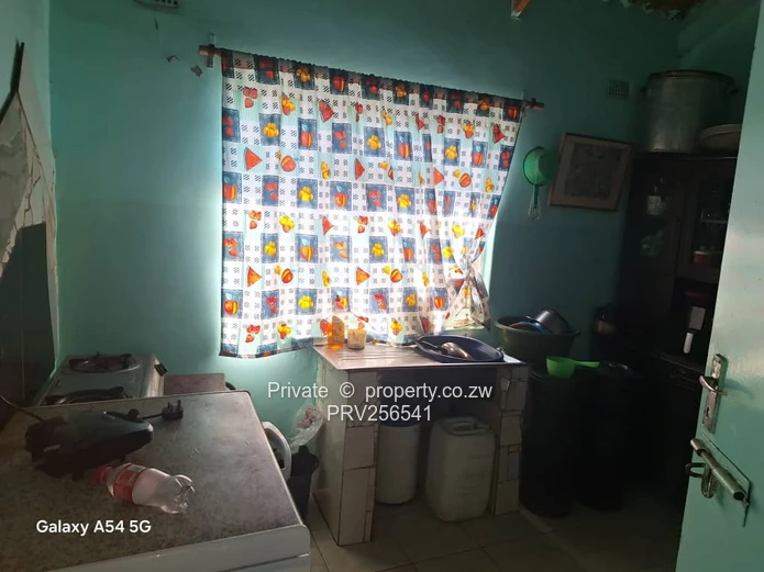 Chitungwiza Unit O, house for sale