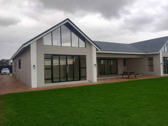 5 Bedroom House