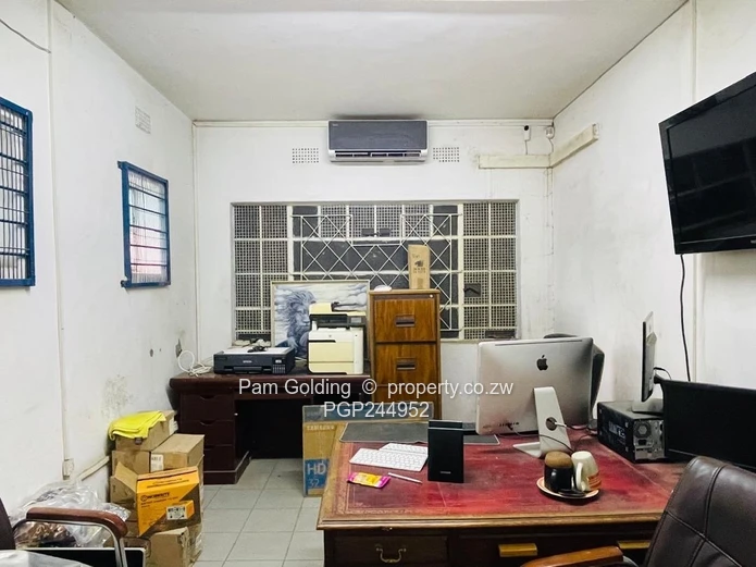 Unbeatable Commercial Location- High Traffic Area