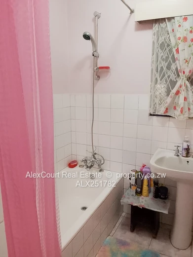 Good Investment, Garden Flat In A Prime Location!! 
