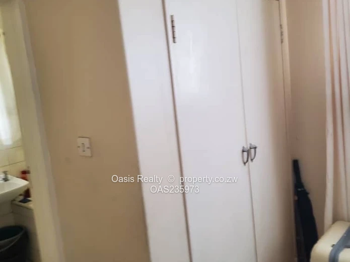 Neat property to let